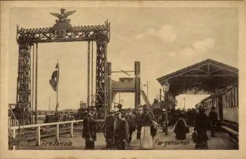 Ak Fredericia Jutland Dänemark, Fährhafen