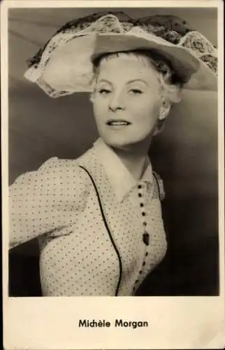 Ak Schauspielerin Michèle Morgan, Portrait, Hut, Das große Manöver
