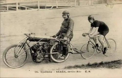 Ak Radrennfahrer Sérès, Bahnradsport, Schrittmacher, Motorrad