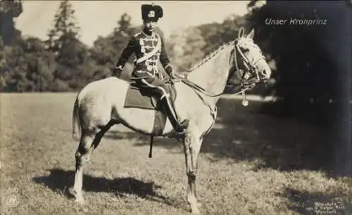 Ak Kronprinz Wilhelm in Husarenuniform, Porträt zu Pferde