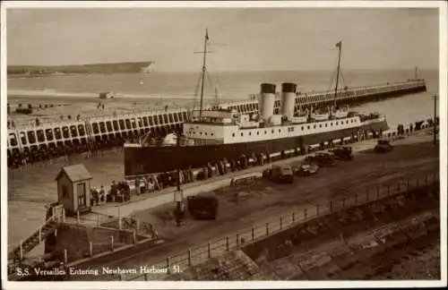 Ak Newhaven, Hafen, Dampfpassagierfähre SS Versailles
