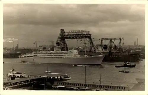 Ak Hamburg Mitte Altstadt, Werft, Dampfer am Dock