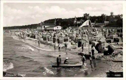 Ak Ostseebad Zinnowitz auf Usedom, Blick auf den Strand von Zinnowitz mit vielen Badegästen, e...