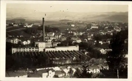 Ak Hronov Hronow Region Königgrätz, Blick auf die Stadt Hronov mit Fabriken und Schornsteinen