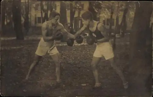 Foto Ak Kampfsport, Boxkämpfer, Training