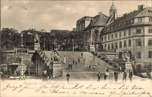 Ak Dresden Altstadt, Aufgang aur Brühlschen Terrasse