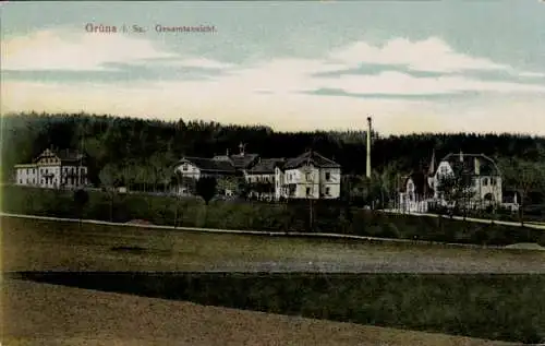 Ak Grüna Chemnitz Sachsen, Mehrere Gebäude, Fabriken, Schornsteine, ein Kirchturm, Bäume, Wies...