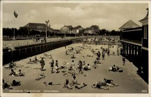 Ak Ostseebad Travemünde Lübeck, Menschen am Strand von Travemünde