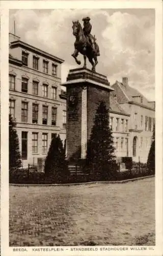 Ak Breda Nordbrabant Niederlande, Kasteelplein, Statue des Statthalters Willem III.