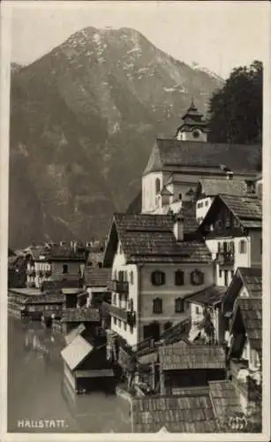 Ak Hallstatt im Salzkammergut Oberösterreich, Blick auf Hallstatt mit dem Hallstätter See und ...