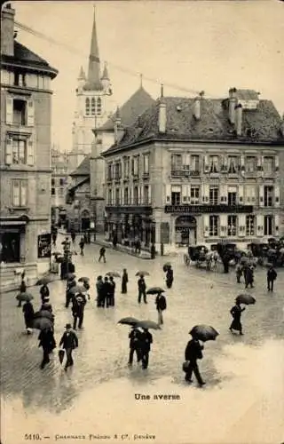 Ak Lausanne Kt. Waadt, une averse, Einwohner mit Regenschirmen, Grand Bazar