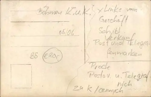 Foto Ak Böhmen, KuK, Geschäft, Verkauf Post und Telegrafenmarken