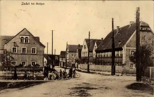 Ak Zadel Diera Zehren in Sachsen, An der Kreuzung