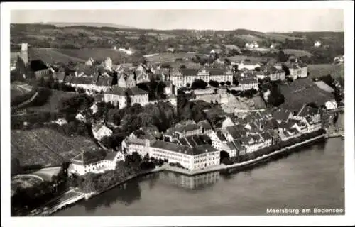 Ak Meersburg am Bodensee,  Luftaufnahme