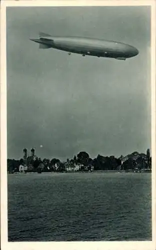 Ak Friedrichshafen am Bodensee, Zeppelin Luftschiff LZ 126, ZR III über dem Bodensee