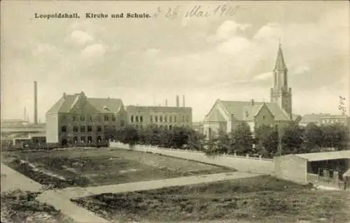 Ak Leopoldshall Staßfurt im Salzlandkreis, Kirche, Schule