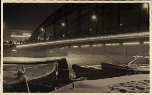 Foto Ak Brücke bei Nacht im Winter