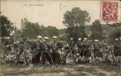 Ak französische Soldaten im Feldlager