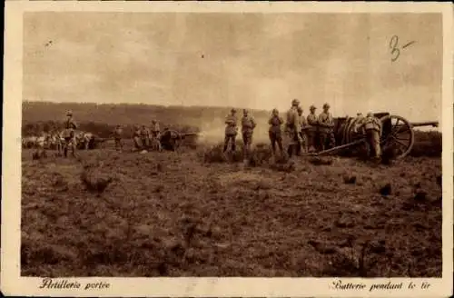 Foto Ak französische Artillerie im Manöver, beim Feuern