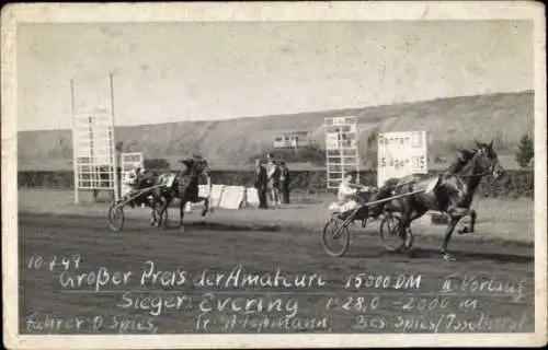 Foto Ak Pferderennsport, Streitwagen, Führer O. Spies