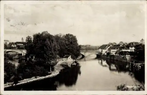 Ak Rheinfelden in Baden, Stadtansicht von Rheinfelden mit Rhein und einer Brücke, rechts davon...