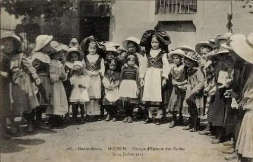 Ak Moosch Elsaß Haut Rhin, Groupe d'Enfants des Écoles, 14 Juillet 1915