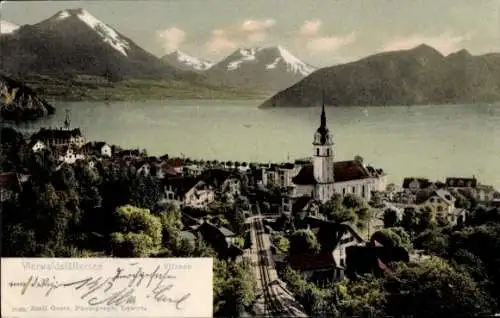 Ak Vitznau Kt. Luzern Schweiz, Panorama vom Ort und Vierwaldstättersee, Bahnstrecke