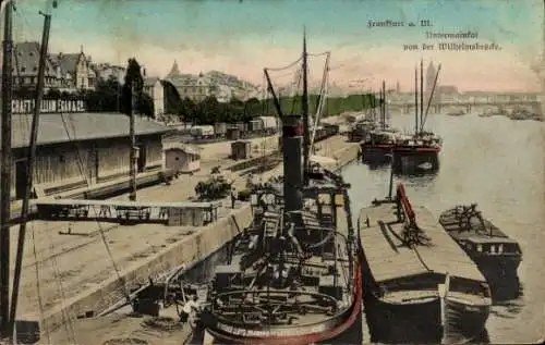 Ak Frankfurt am Main, Hafenansicht, Boote am Untermainkai, Wilhelmsbrücke im Hintergrund