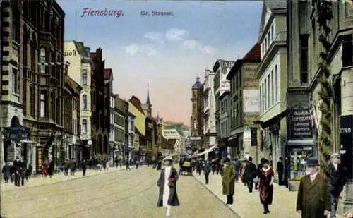 Ak Flensburg in Schleswig Holstein,  Gr. Straße, belebte Straße, Menschen, historische Gebäude