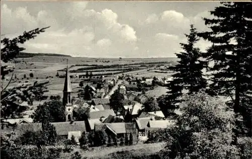 Ak Ulrichstein in Hessen, Vogelsberg, Durchblick zum Ort