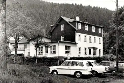 Ak Manebach Ilmenau in Thüringen, HO-Gaststätte, Haus 11, Gasthof Moosbach