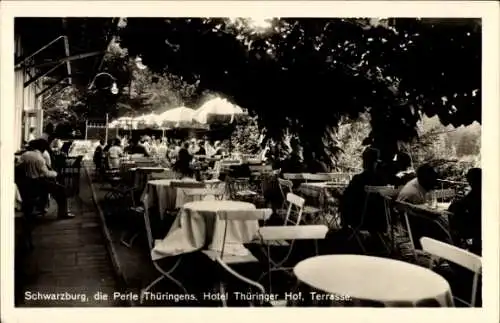 Ak Schwarzburg in Thüringen, Schweizerhaus, Terrasse des Hotels Thüringer Hof in Schwarzburg m...