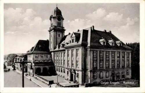 Ak Geyer im Erzgebirge Sachsen, Rathaus, Straßenansicht, Uhrturm