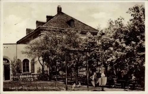 Ak Roßwein in Sachsen, Gasthof Gersdorf, Spielplatz, Bäume, historische Architektur, Kinder