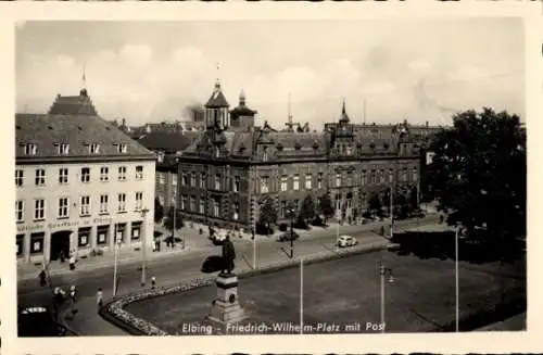 Ak Elbląg Elbing Westpreußen, Friedrich Wilhelm Platz mit Postamt, Städtische Sparkasse