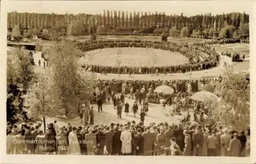 Ak Berlin Charlottenburg, Sommerblumen am Funkturm 1942