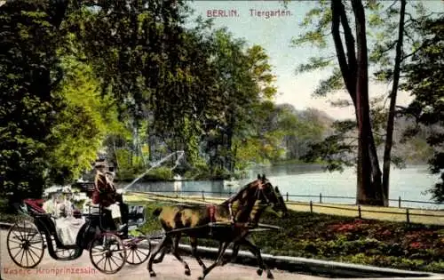 Ak Berlin Tiergarten, Kronprinzessin Cecilie von Preußen, Kutsche