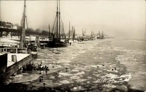 Foto Ak Ostseebad Travemünde Lübeck, Uferpartie, Winter