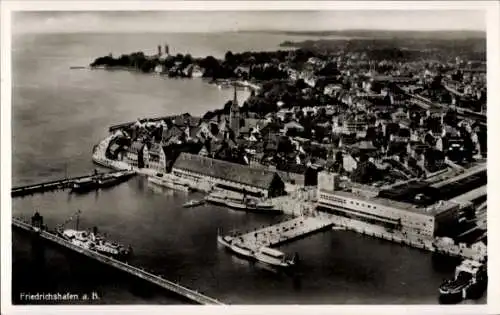 Ak Friedrichshafen am Bodensee, Fliegeraufnahme, Hafen