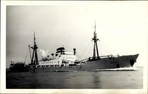 Foto Ak Frachtschiff Nestor, Transport