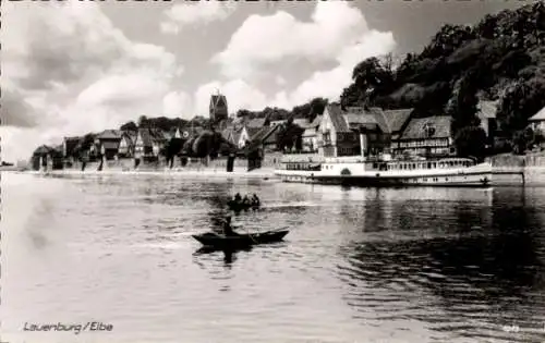 Ak Lauenburg an der Elbe, Teilansicht, Dampfer