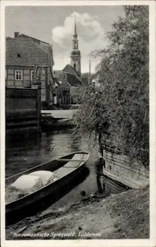 Ak Lübbenau im Spreewald, Teilansicht, Fachwerkhäuser, Boot, Kirchturm