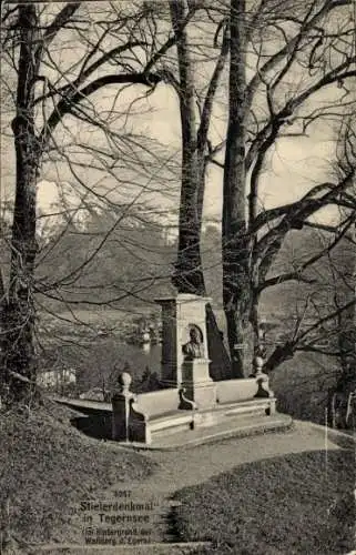 Ak Tegernsee in Oberbayern, Stielerdenkmal, Wallberg, Egers