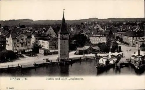 Ak Lindau am Bodensee Schwaben, Hafen, alter Leuchtturm, Schiffe, Uferpromenade, Bäume, Häuser