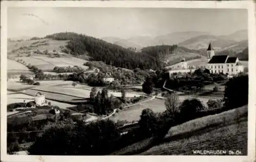 Ak Waldhausen im Strudengau Oberösterreich, WALDHAUSEN Ob.Oe.,
Pfarrkirche, Ortschaft, Wald un...