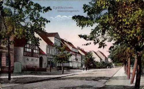 Ak Tschernyschewskoje Eydtkuhnen Ostpreußen,  Hindenburgstraße, Häuser, Bäume, Straße