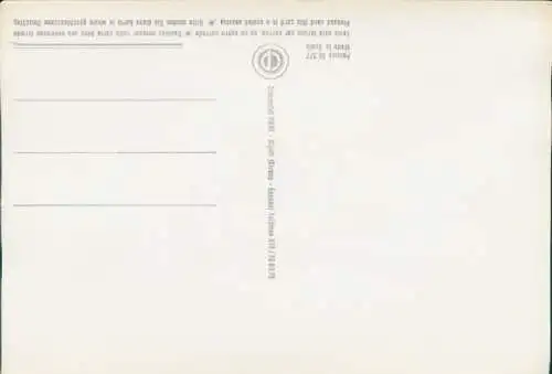 Seidenstick Künstler Ak May, M., Mädchen im Garten, Gießkanne, Blumen