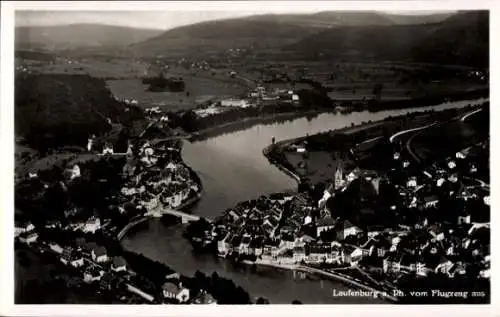 Ak Laufenburg Rhein, Fliegeraufnahme der Stadt, Flusslauf, Brücke