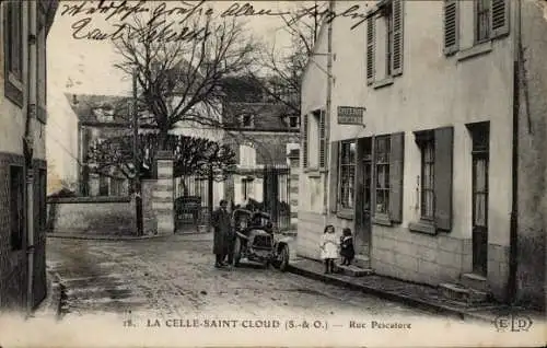 CPA La Celle Saint Cloud Yvelines, Rue Pescatore