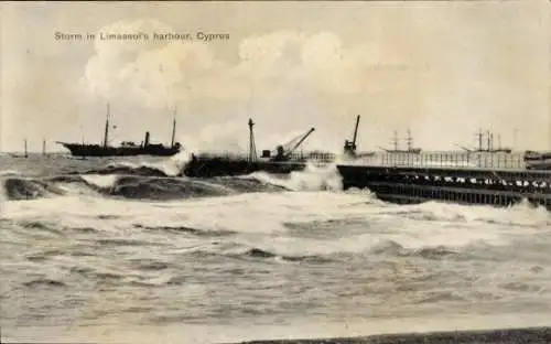 Ak Limassol Zypern, Sturm im Hafen